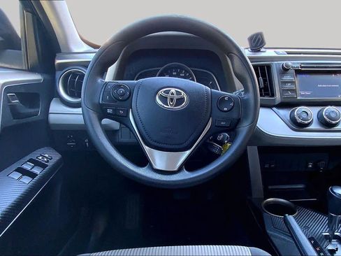 Used 2015 Toyota RAV4 LE FWD image 6