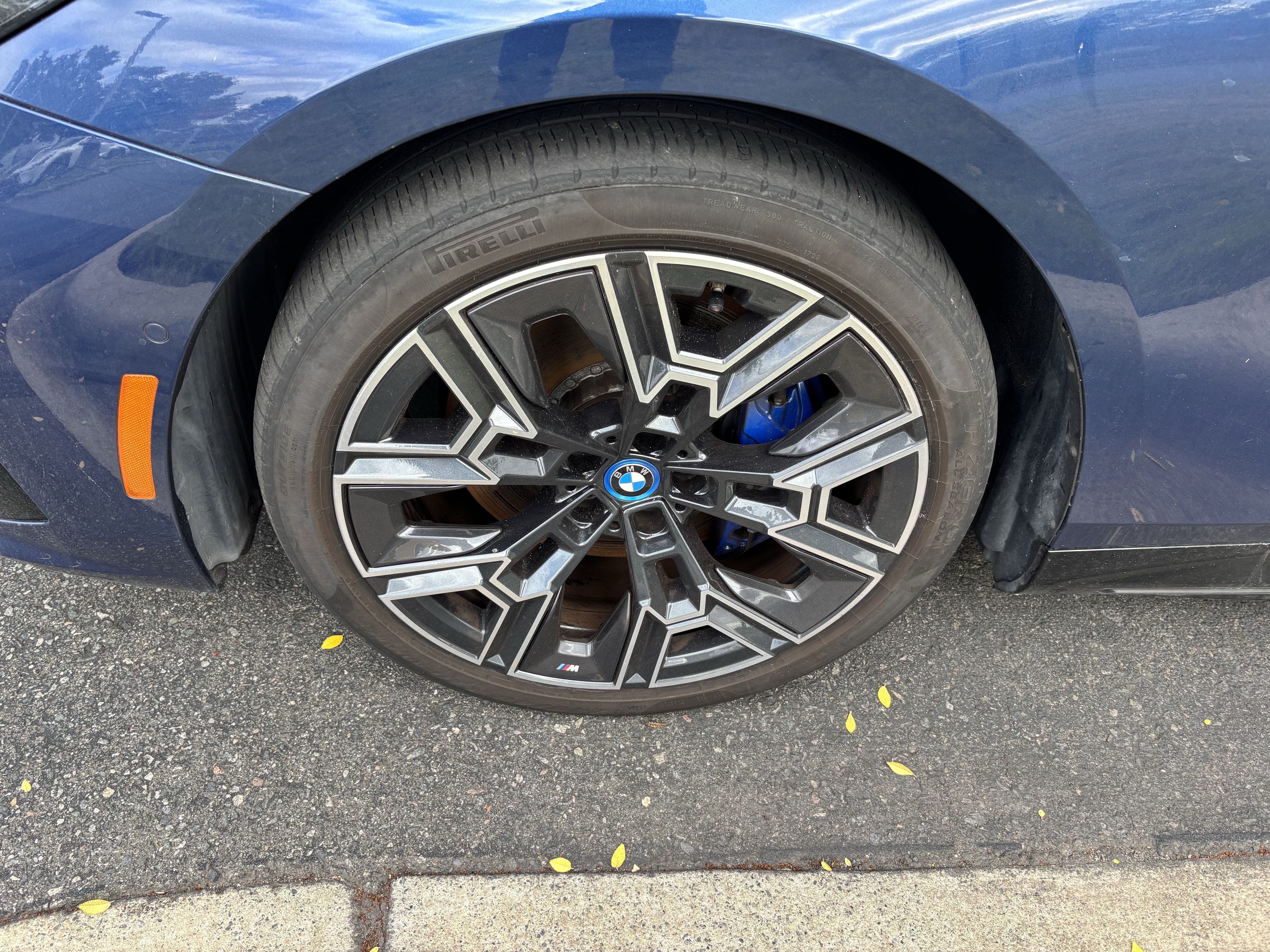 Certified 2024 BMW i5 eDrive40i w/ M Sport Package RWD image 11