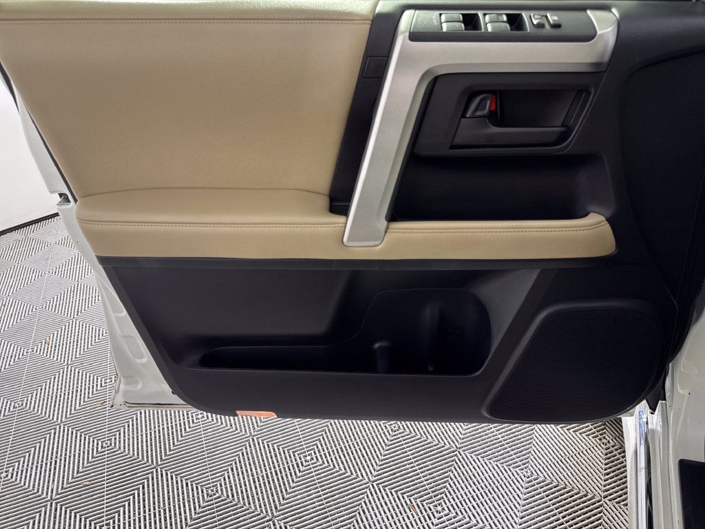 Used 2013 Toyota 4Runner Limited AWD/4WD image 10