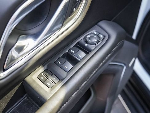 Used 2023 Chevrolet Tahoe LT RWD image 19