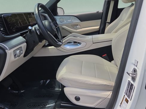 Used 2025 Mercedes-Benz GLE 350 4MATIC image 9