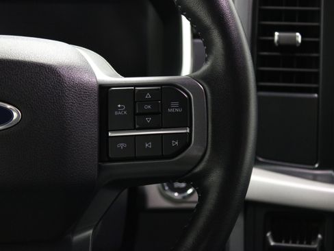 Used 2022 Ford F150 Lightning XLT AWD/4WD image 25