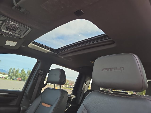 Used 2024 GMC Sierra 2500 AT4 w/ AT4 Premium Plus Package AWD/4WD image 31