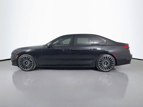 New 2026 BMW i7 xDrive60 w/ Executive Package AWD/4WD image 16