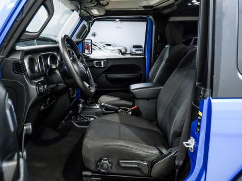 Used 2022 Jeep Wrangler Sport AWD/4WD image 4
