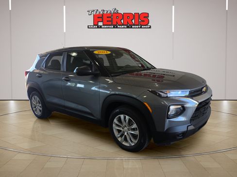 Used 2021 Chevrolet TrailBlazer LS FWD image 3
