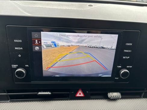 Used 2023 Kia Sportage LX image 20