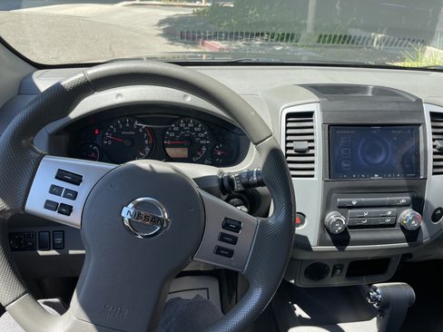 Used 2016 Nissan Frontier SV RWD image 8