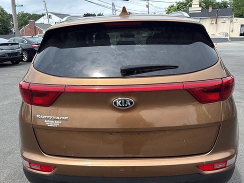 Used 2017 Kia Sportage LX w/ LX Popular Package AWD/4WD image 6