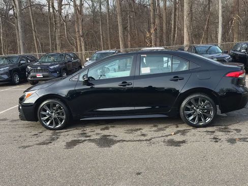 Used 2026 Toyota Corolla SE w/ SE Package FWD image 5