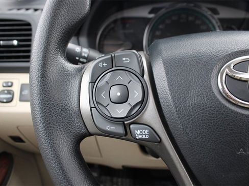 Used 2013 Toyota Venza LE image 19