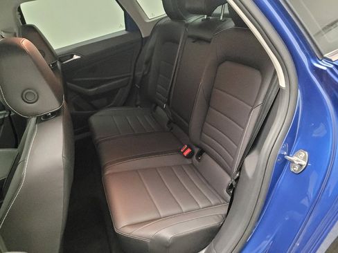 Used 2024 Volkswagen Jetta SE w/ Panoramic Sunroof Package image 18