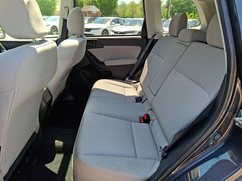 Used 2014 Subaru Forester 2.5i Premium w/ Popular Package #1 AWD/4WD image 10