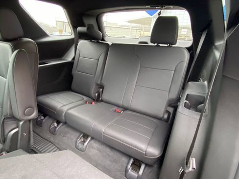 Used 2022 Chevrolet Traverse LT w/ LT Premium Package image 17
