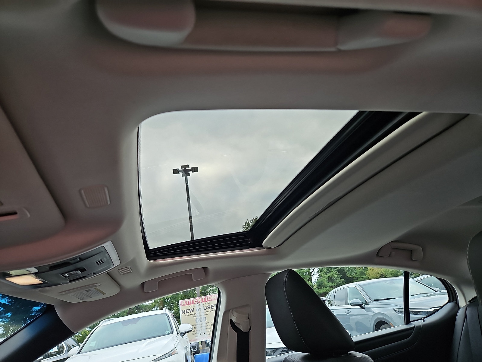 Used 2022 Lexus ES 350 w/ Premium Package FWD image 15