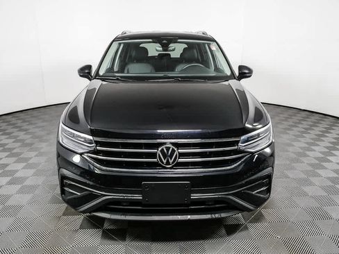 Certified 2023 Volkswagen Tiguan SE FWD image 28
