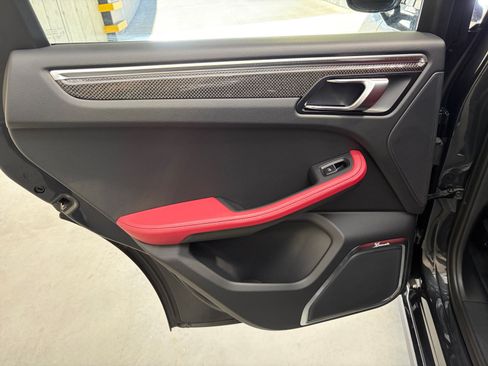 Certified 2023 Porsche Macan GTS AWD/4WD image 33
