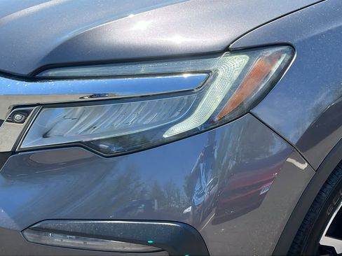 Used 2019 Honda Pilot Touring image 8