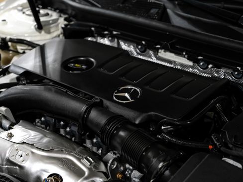 Used 2023 Mercedes-Benz CLA 250 4MATIC image 48