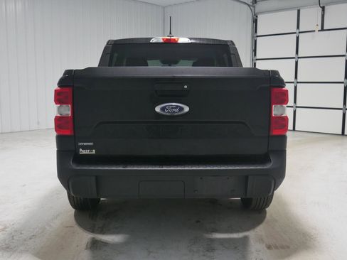 Certified 2024 Ford Maverick XL image 5