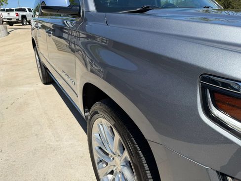 Used 2019 Chevrolet Suburban Premier w/ Premier Plus Edition AWD/4WD image 68