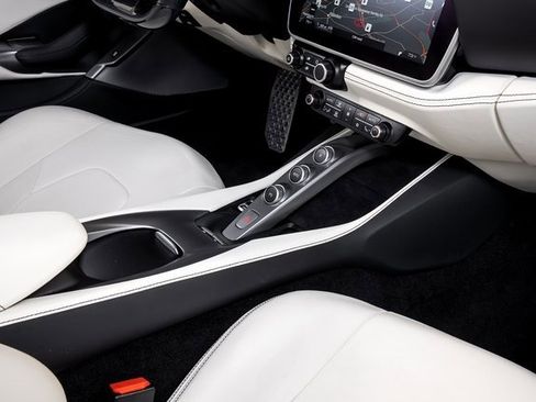 Certified 2019 Ferrari Portofino image 55