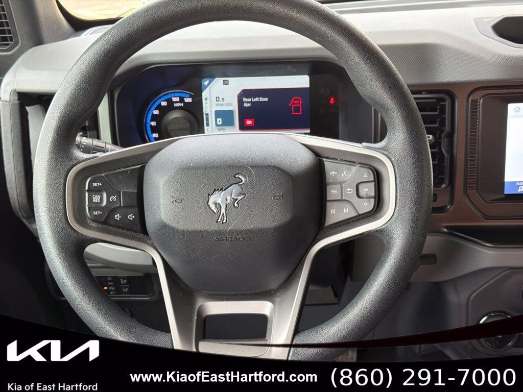 Used 2022 Ford Bronco 4-Door AWD/4WD image 24