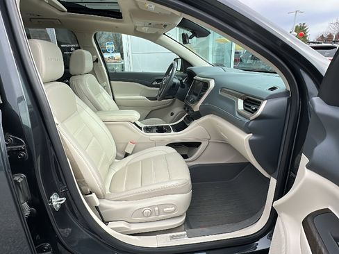 Used 2021 GMC Acadia Denali w/ Denali Ultimate Package image 25