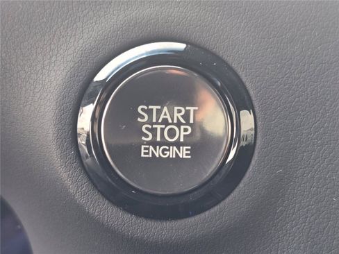 Used 2025 Lexus GX 550 w/ Accessory Package (2T) AWD/4WD image 19