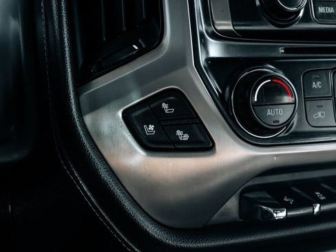 Used 2018 GMC Sierra 2500 Denali w/ Duramax Plus Package AWD/4WD image 36