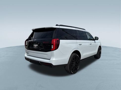 Used 2026 Ford Expedition Platinum w/ Stealth Performance Package AWD/4WD image 8