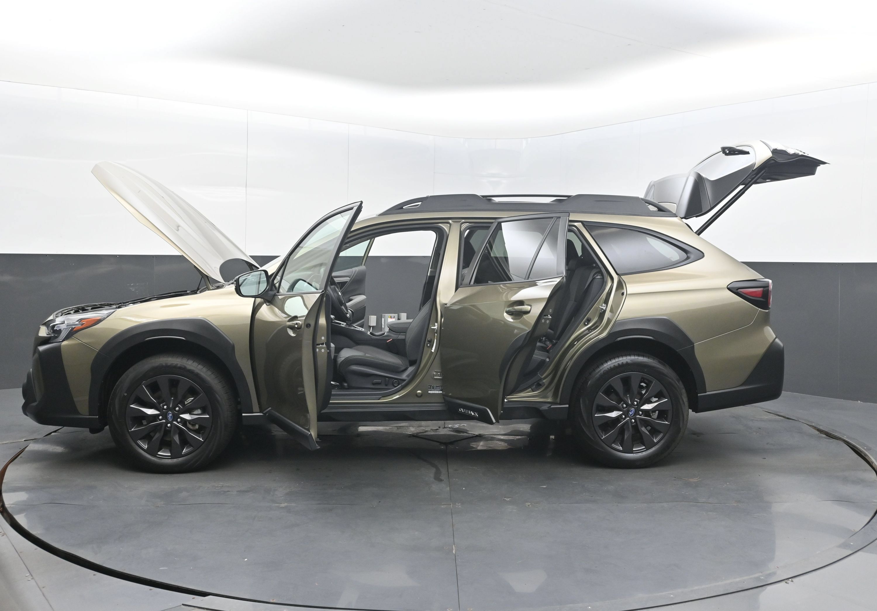 Used 2025 Subaru Outback Onyx Edition AWD/4WD image 43