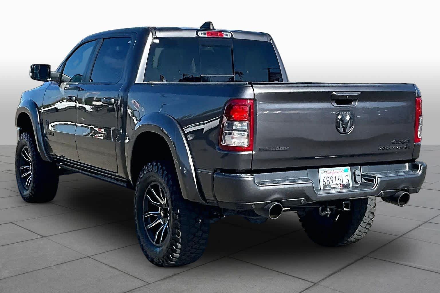 Used 2022 RAM 1500 Big Horn AWD/4WD image 11