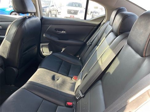 Used 2022 Nissan Sentra SR w/ SR Premium Package image 19