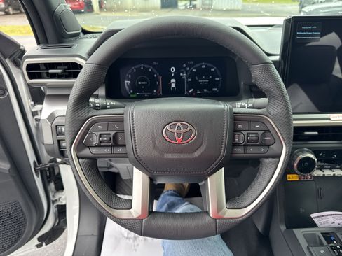 New 2025 Toyota Tacoma 4x4 Double Cab Hybrid image 17