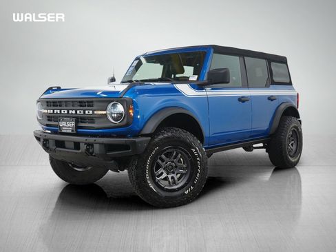 Used 2021 Ford Bronco Black Diamond image 1