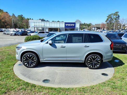 New 2026 Volvo XC90 B6 Plus w/ Protection Package Premier image 4