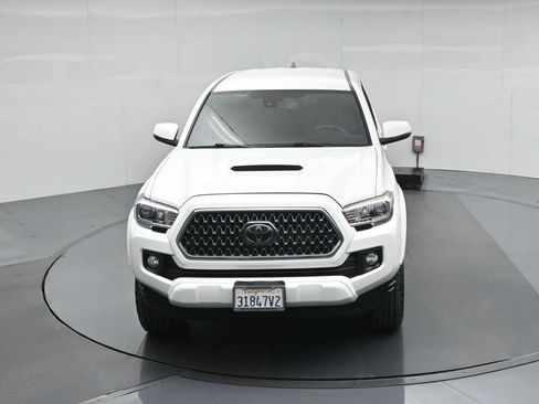 Used 2019 Toyota Tacoma TRD Sport RWD image 39