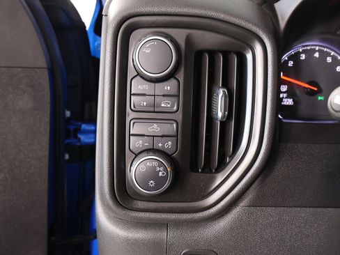 Used 2023 Chevrolet Silverado 1500 Custom AWD/4WD image 7