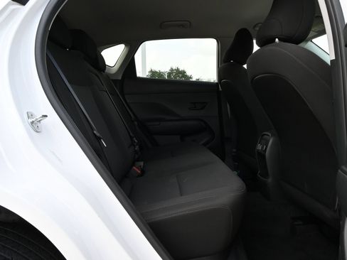 Used 2025 Hyundai Kona SEL AWD/4WD image 22