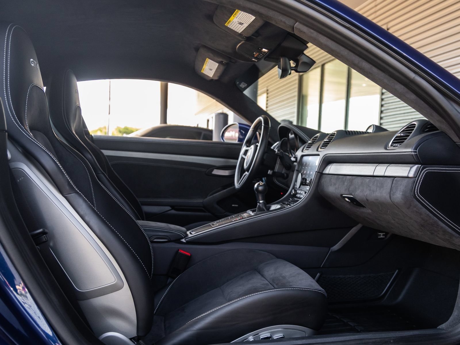 Certified 2020 Porsche 718 Cayman GT4 RWD image 44