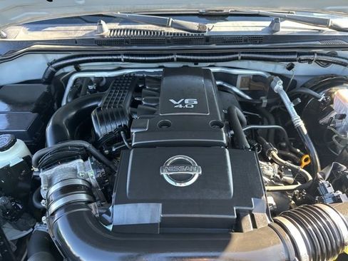 Used 2019 Nissan Frontier PRO-4X image 27