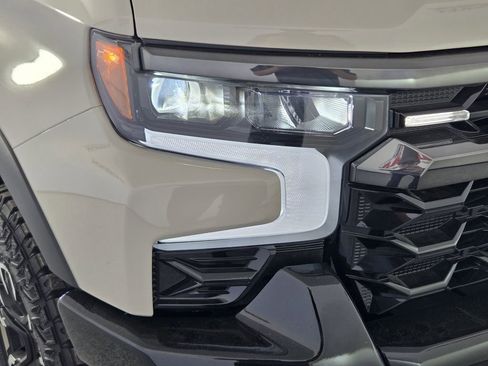 New 2026 Chevrolet Silverado 1500 ZR2 w/ LPO, Dark Essentials Package AWD/4WD image 10