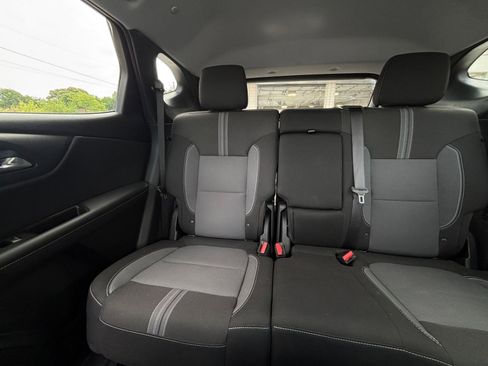 Used 2025 Chevrolet Blazer LT FWD image 45