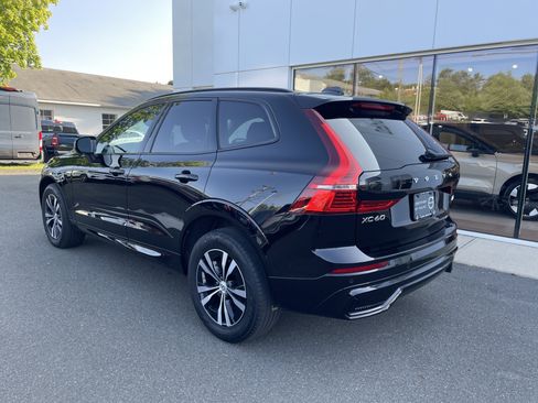 Used 2024 Volvo XC60 B5 Core w/ Climate Package AWD/4WD image 6