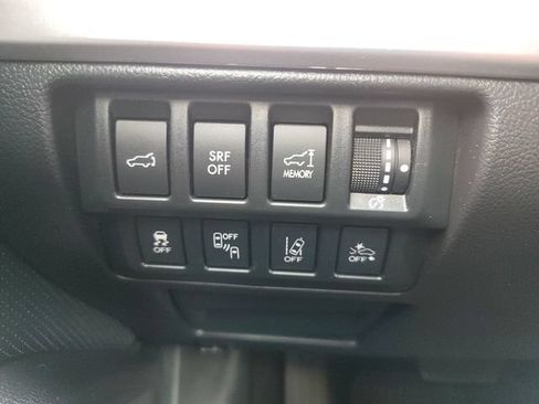 Used 2017 Subaru Outback 2.5i Limited AWD/4WD image 30
