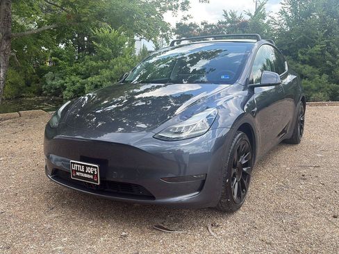 Used 2020 Tesla Model Y Long Range AWD/4WD image 11