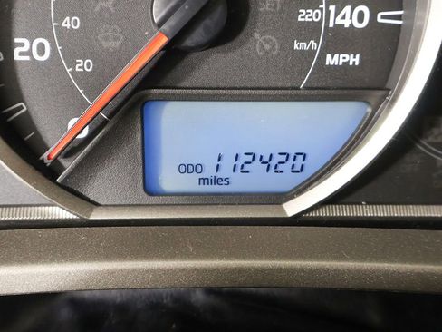Used 2013 Toyota RAV4 LE FWD image 27
