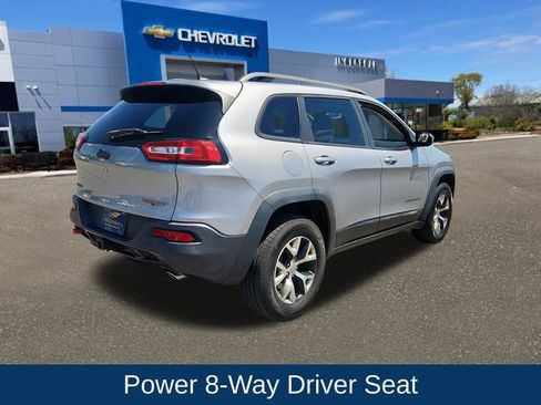 Used 2014 Jeep Cherokee Trailhawk w/ Comfort/Convenience Group AWD/4WD image 7