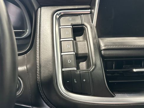 Used 2023 Chevrolet Suburban LT image 28